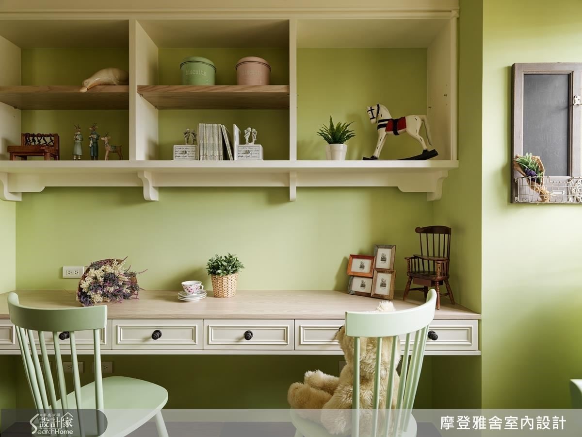 另外還有一個專門用來讀書的獨立空間，提供孩子們學習自修的靜謐空間。