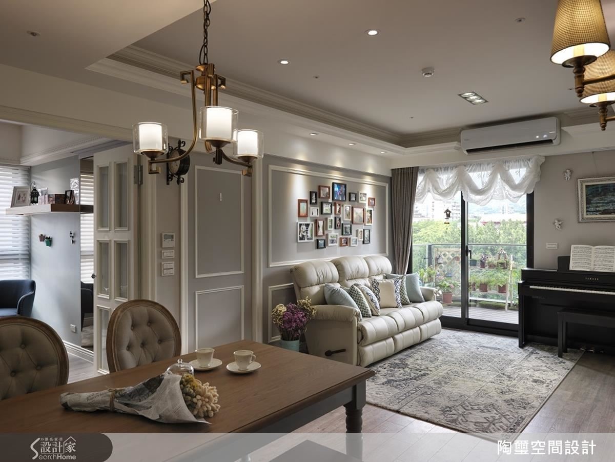 林欣璇設計師建議,吊燈下緣離地面 160公分是她認為比例最好、光源分布最平均的高度。 林欣璇設計師建議,吊燈下緣離地面 160公分是她認為比例最好、光源分布最平均的高度。