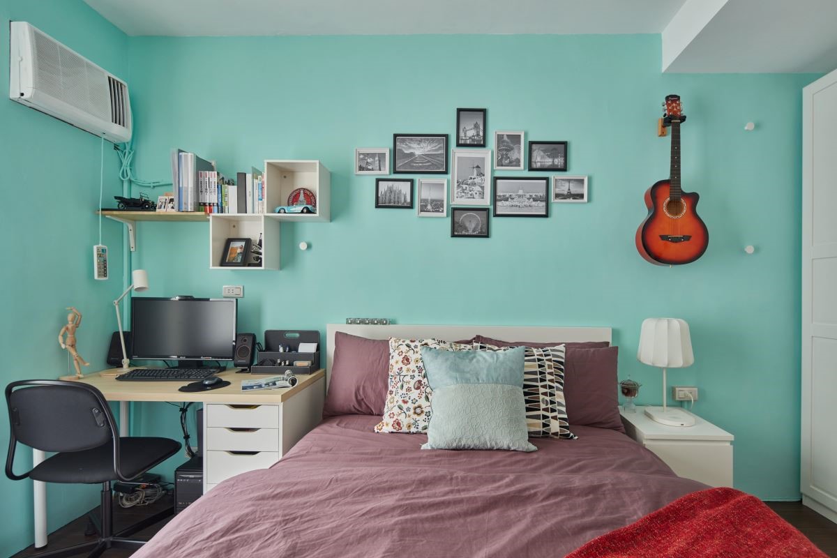 從小到大，使用了 35 年老舊臥室變身新婚房，譜寫兩人甜蜜戀曲。