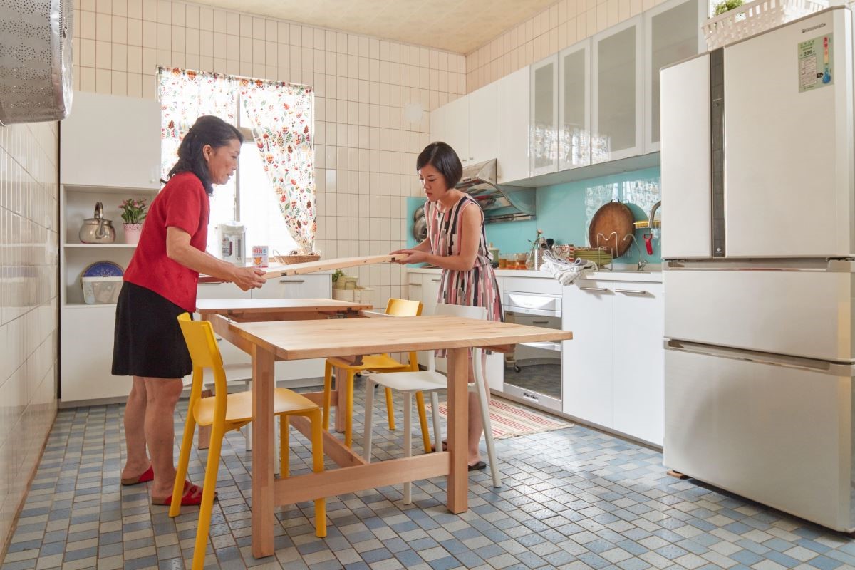 延伸餐桌機能便利！滿足三代同堂同桌吃飯的樂趣！