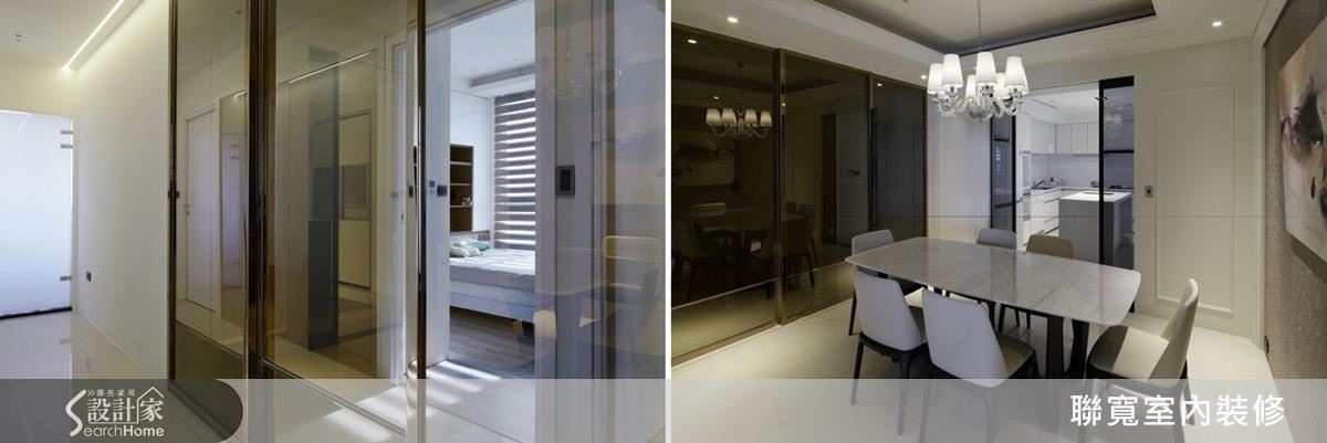 茶鏡茶玻與鍍鈦金屬拉門，虛實之間，隨著燈帶的明暗，讓屋主能夠保有隱私的同時，也能知道家人的動態。
