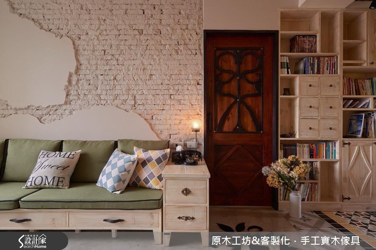 原始的磚牆，刷白、部分外露，透過細節的處理，有點粗獷又不太過，為整體空間增加了一些個性。