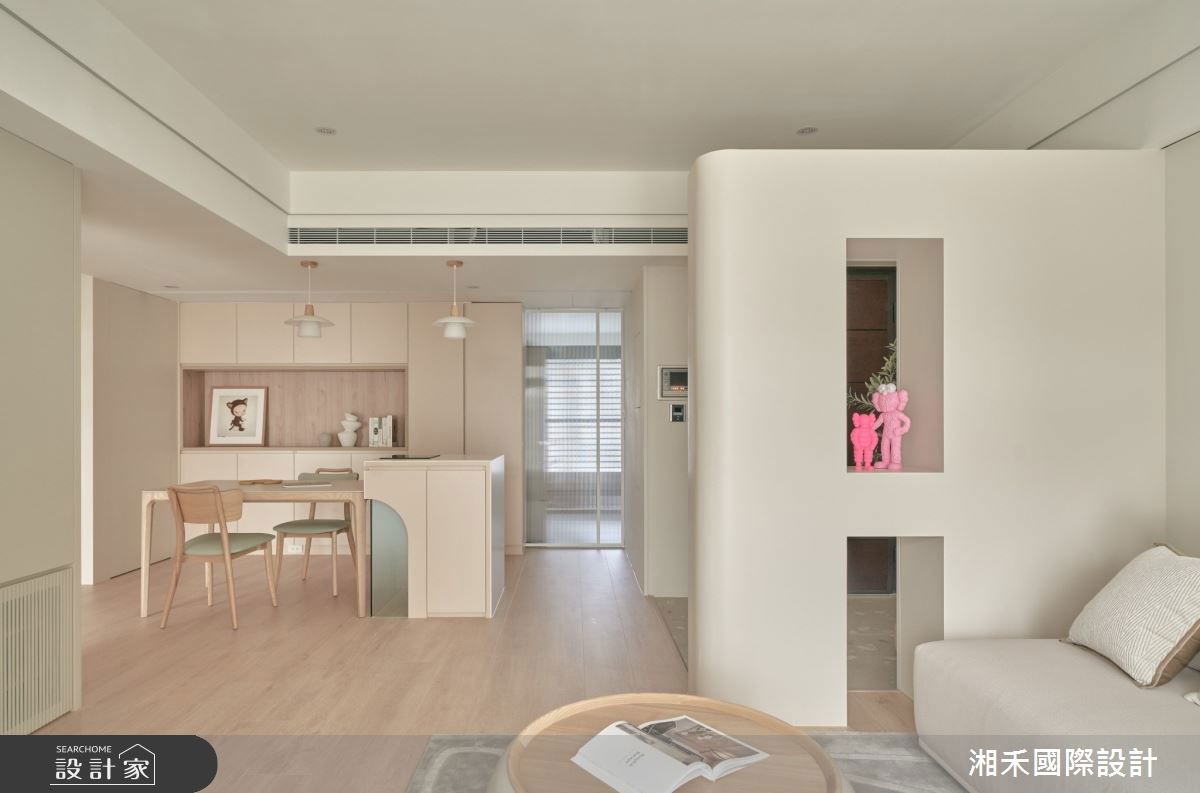 屏風櫃不做到頂:引入上方空間光源