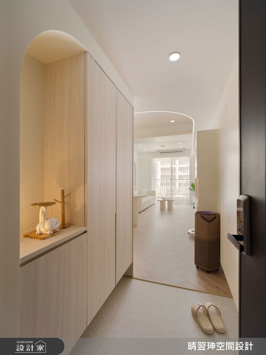 櫃體燈帶運用:功能性照明與氛圍營造