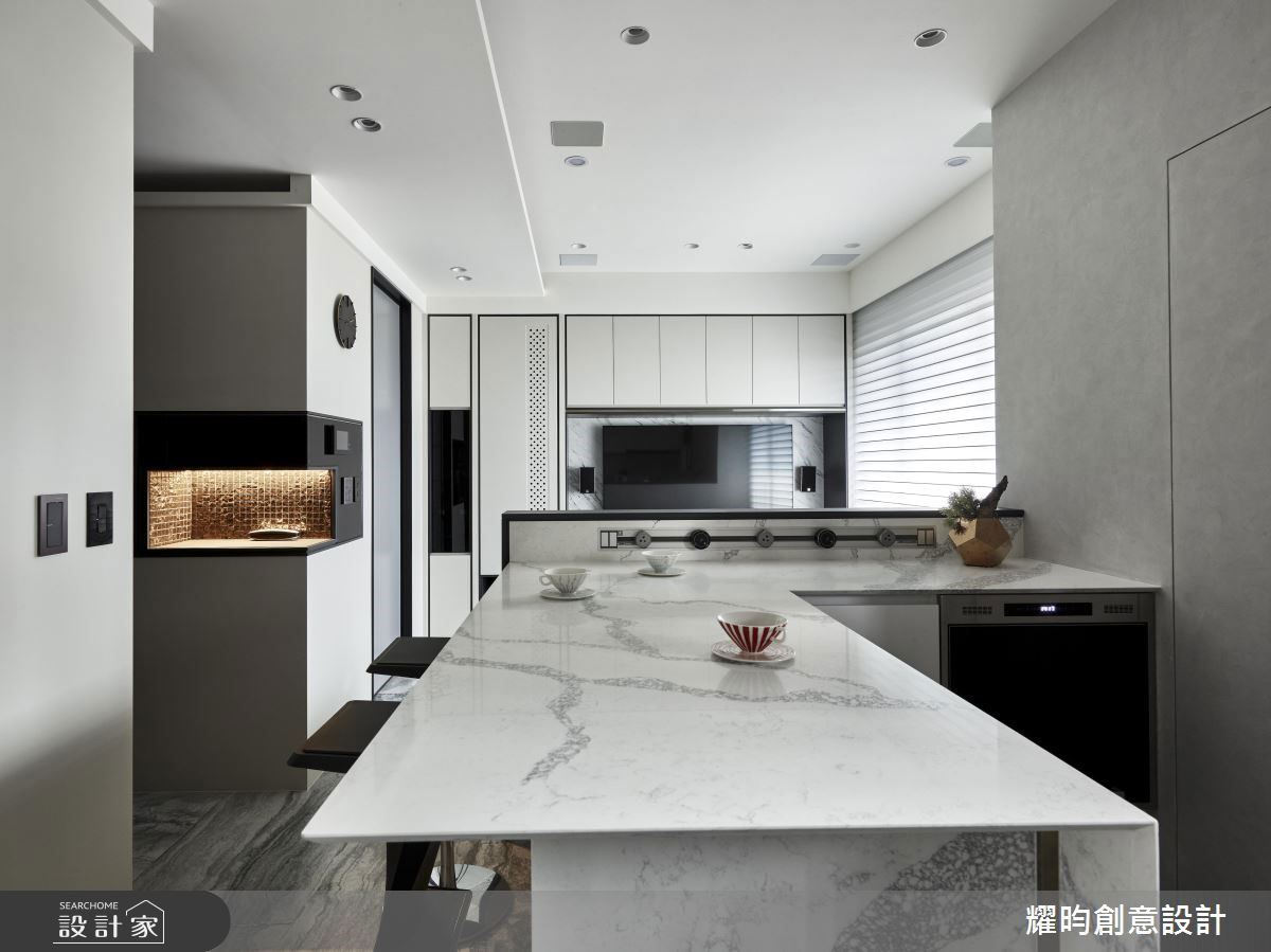 看此案更多中島廚房美圖