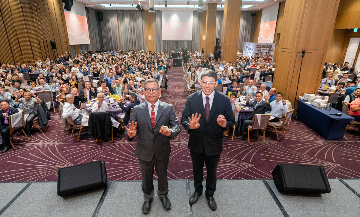 共同見證凱撒衛浴40周年里程碑。