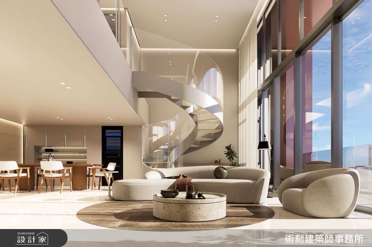 頂層樓中樓戶型,結合旋轉梯、雙客廳與露台,俯瞰台北城市天際線。