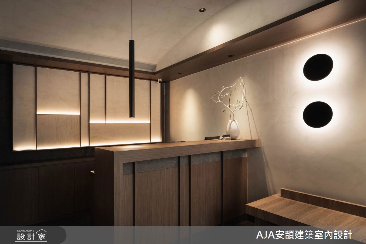 餐飲設計須適度留白,以平衡質感與秩序,讓料理成焦點並傳遞品牌氛圍。