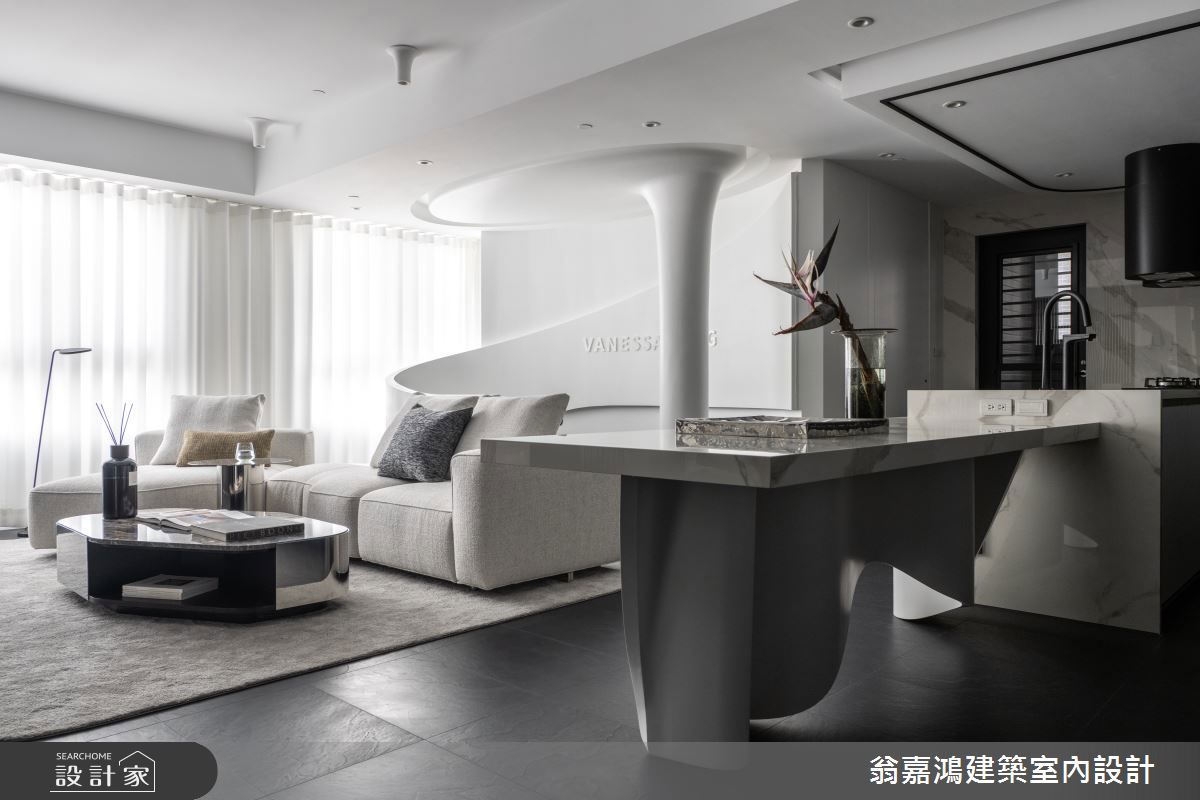 翁嘉鴻,黑白灰04