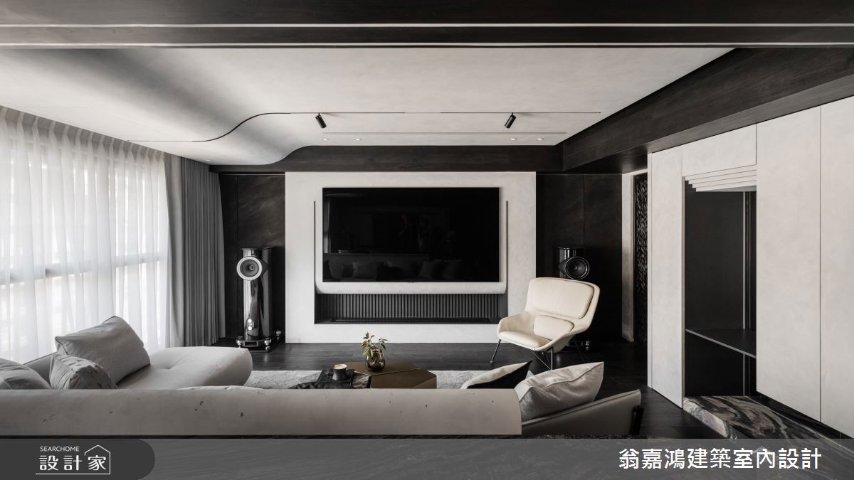 翁嘉鴻,黑白灰36