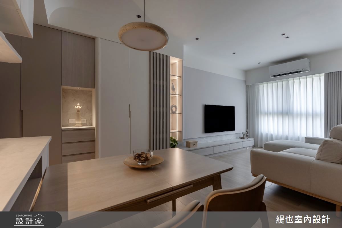 開放式佈局及牆面收納，採光大幅進駐