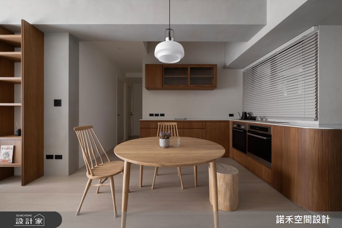 看完整住宅圓桌設計