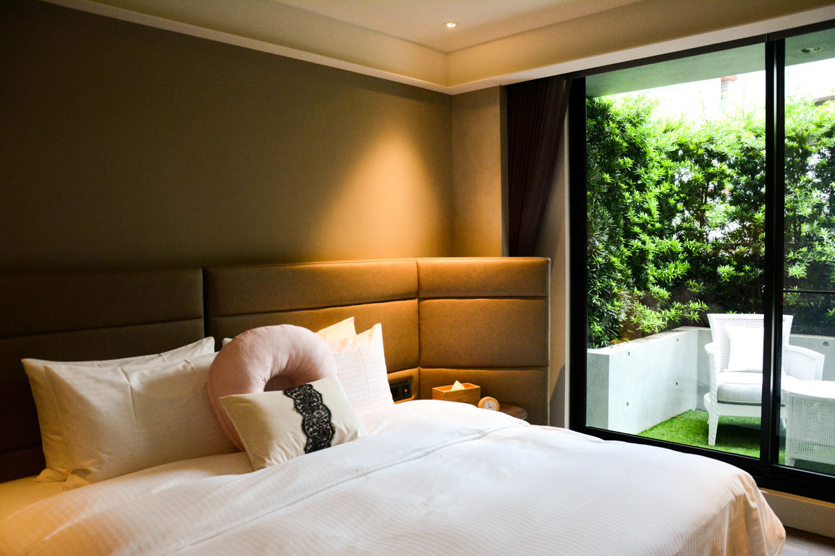 壹壹產後護理之家全館使用凱恩礦物塗料室內系列，其完全沒有任何味道，更會不釋放有毒物質，杜絕傷害人體的毒物。除一般家庭使用外，特別推薦給嬰兒房佈置、孕婦、銀髮、毛小孩等族群使用。