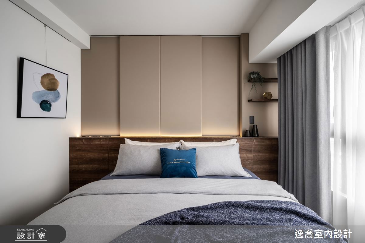 大窗戶則建議用橫拉門，此案以人造皮革提升質感並美化