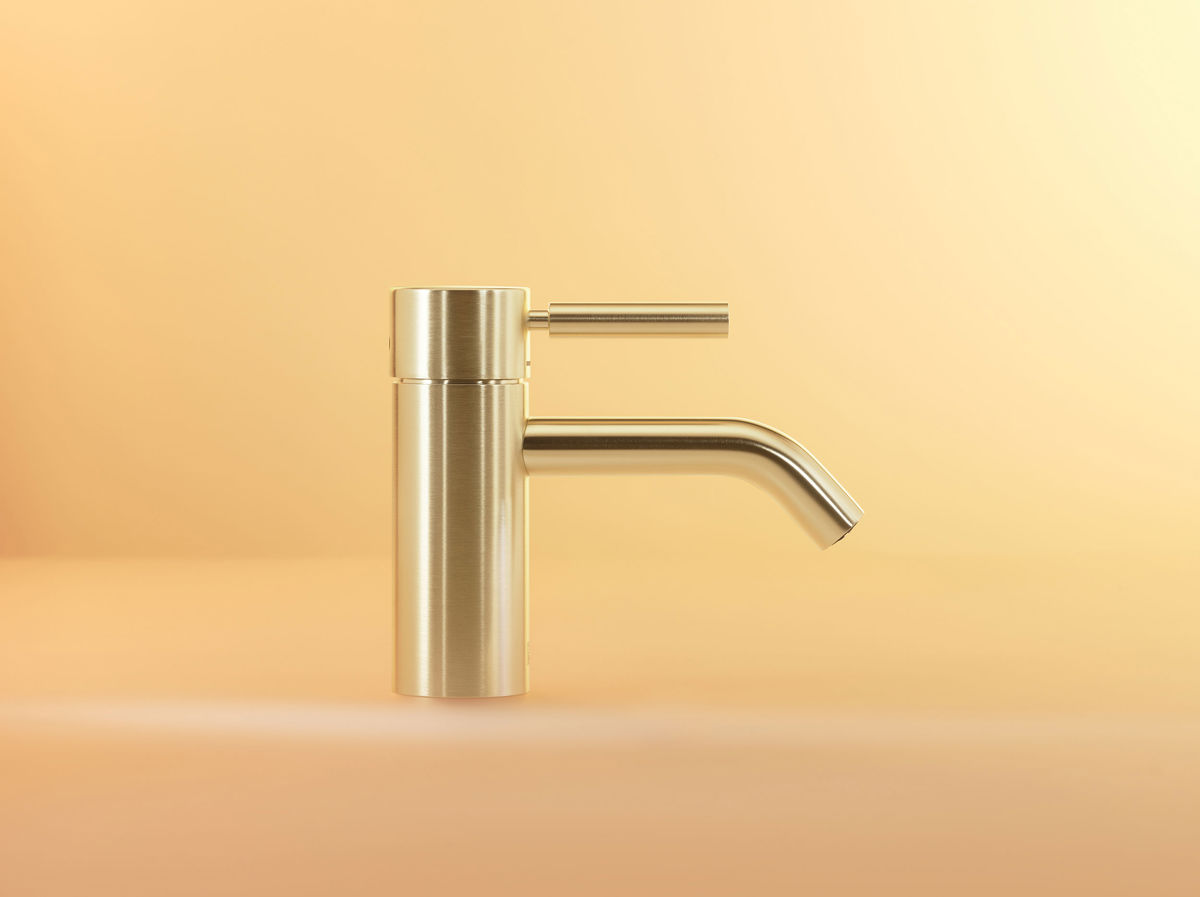 德國知名設計團隊sieger design，以更精鍊的比例與奢華鎏金色調，為Dornbracht META系列龍頭增添迷人新意。