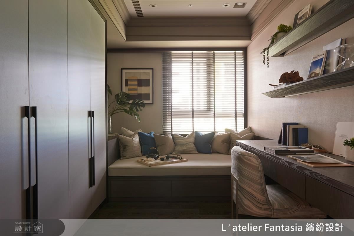 房間 2，書房兼彈性空間。