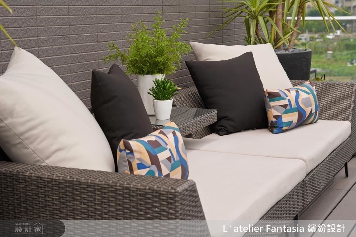 主臥室，陽台區。