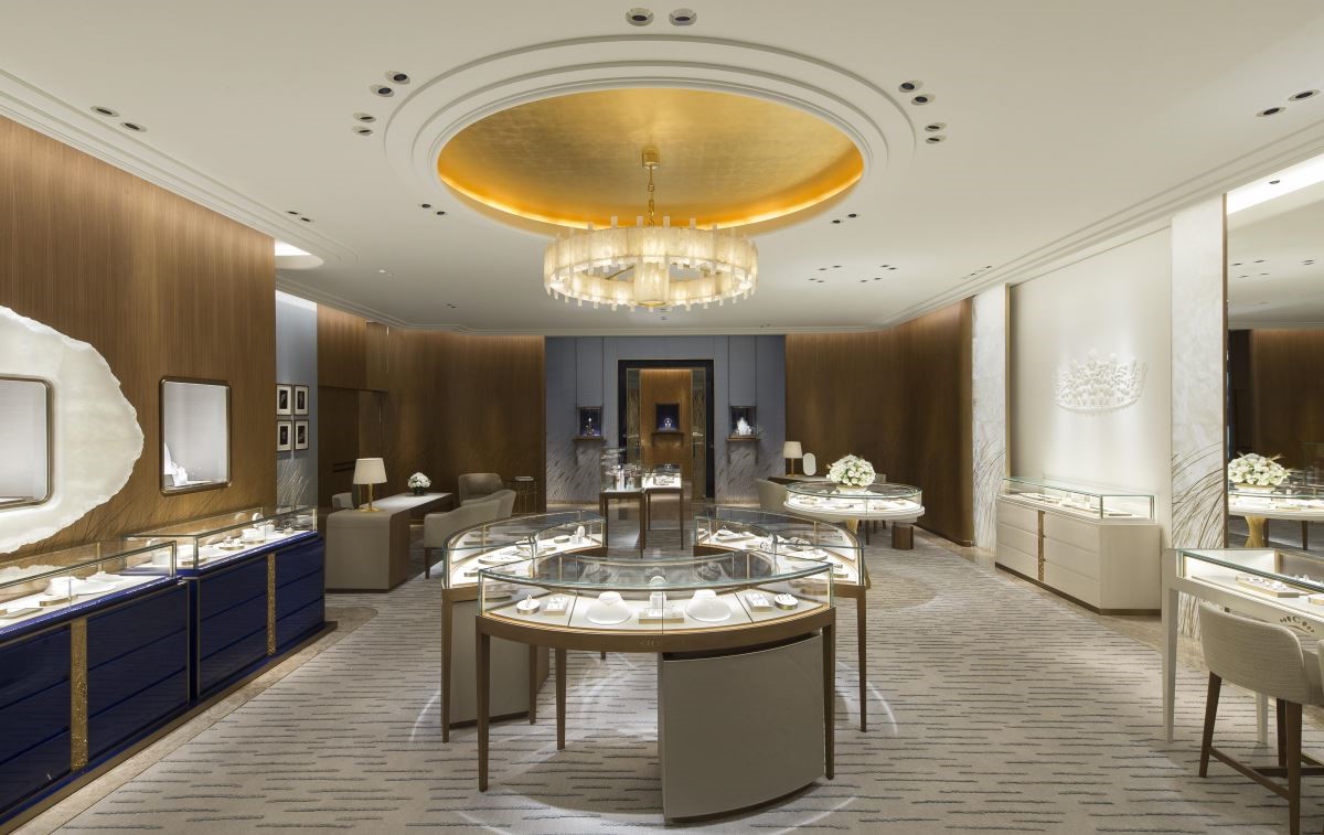 而麥穗元素圖騰也貫穿於店內的各個角落,展現出Chaumet的生命力。 而麥穗元素圖騰也貫穿於店內的各個角落,展現出Chaumet的生命力。