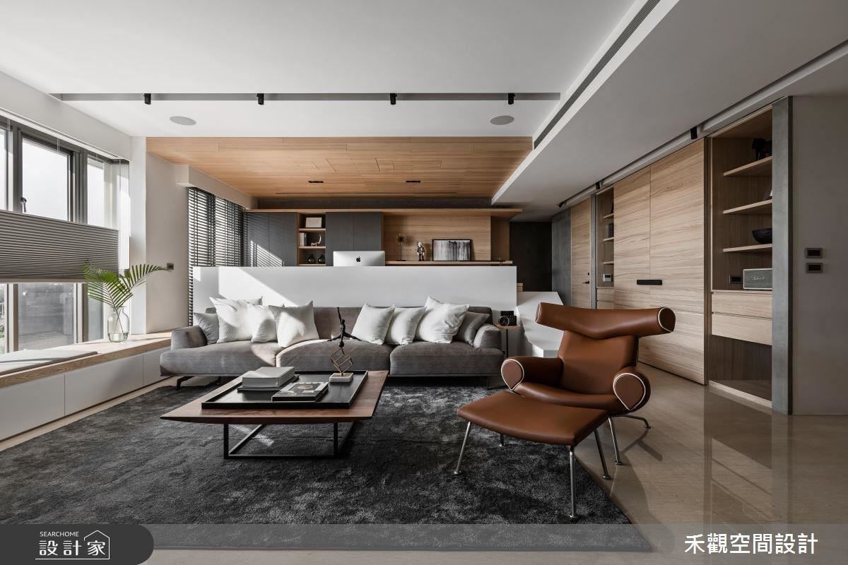 藉開放式手法打開後的空間，成功展現大尺度的視覺效果外，人與毛小孩身處其中也能感到舒服自在。