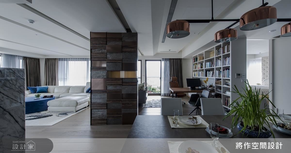 全開放式設計，讓每個角落都能關注到家人的動態。