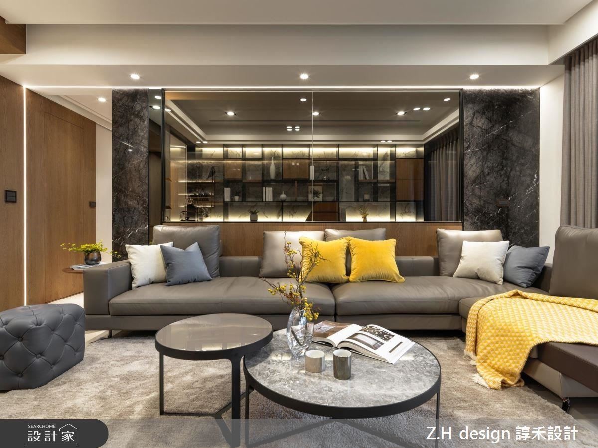 利用色系比例、異材質及光帶，搭配出令人為之驚豔的簡約現代層次感。