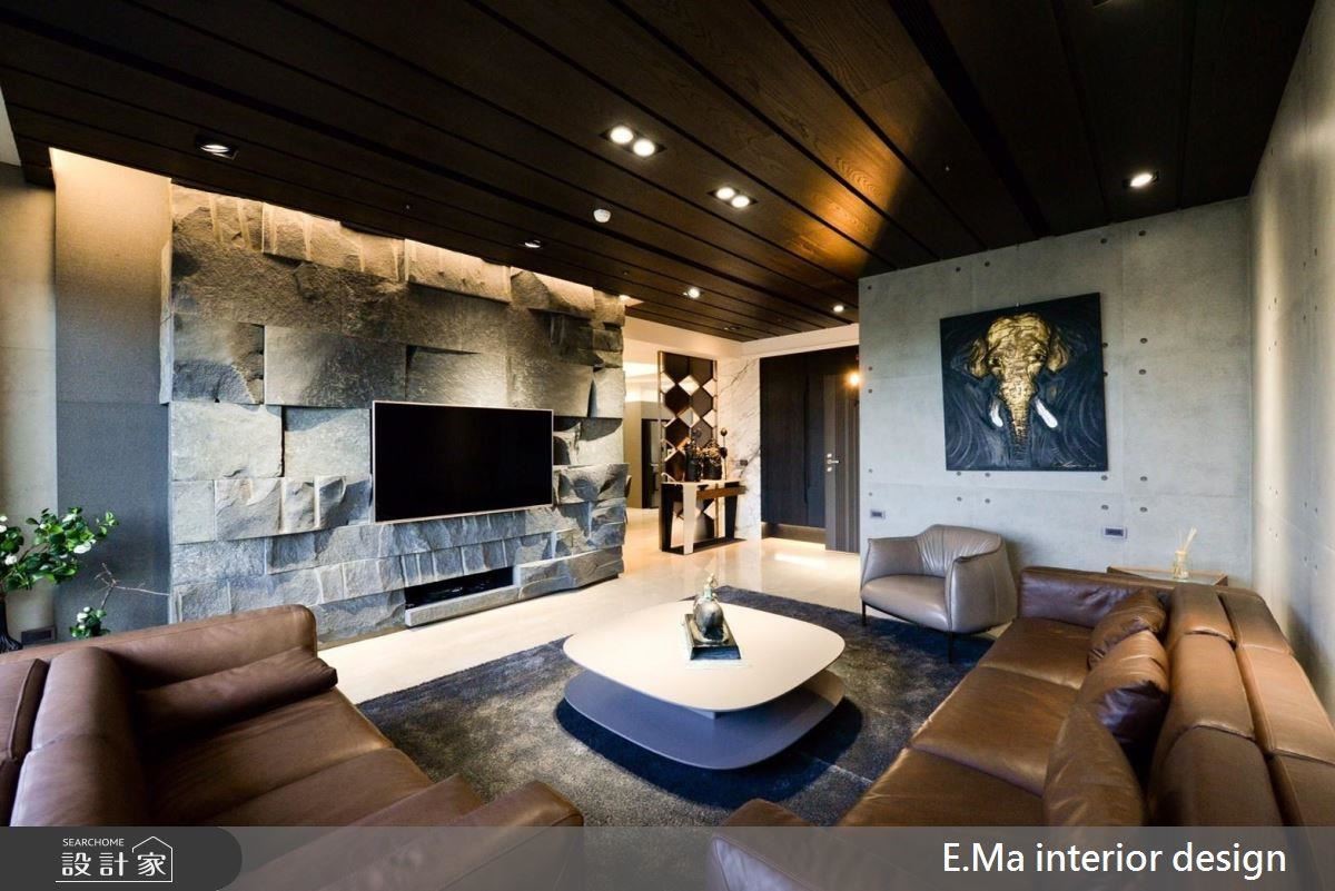 藉材質、色系安排，為居家空間鋪陳出自然生活的原始況味。