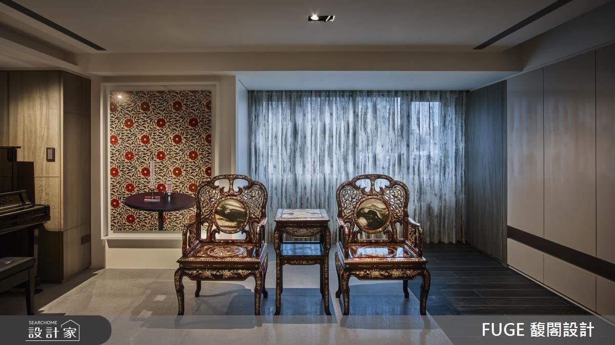 以爺爺傳承單椅為主景，框塑出獨一無二的新中式居家風情。