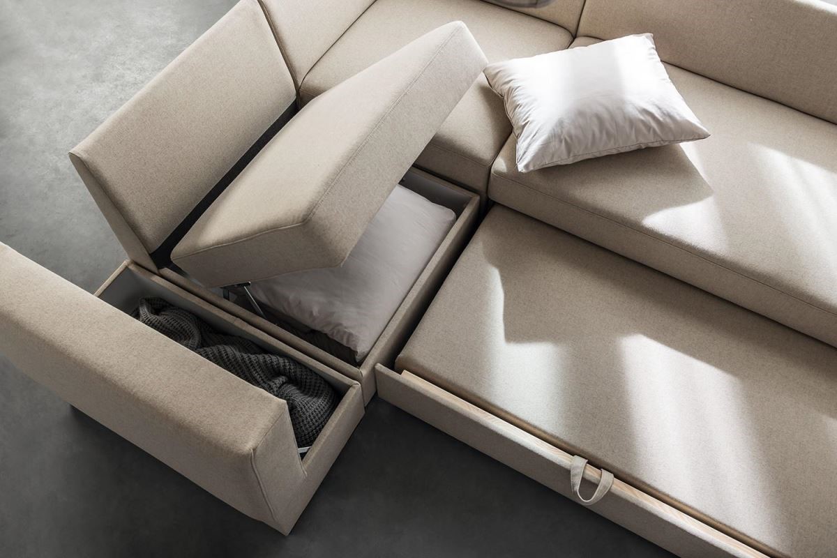 Chester系列沙發附加貼心的收納機能，是家具也是好用的收納暗櫃。