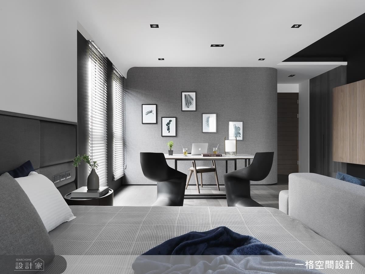 兒子房利用天花與壁面的圓弧曲線，在沉穩的空間色調中增添柔性之美。