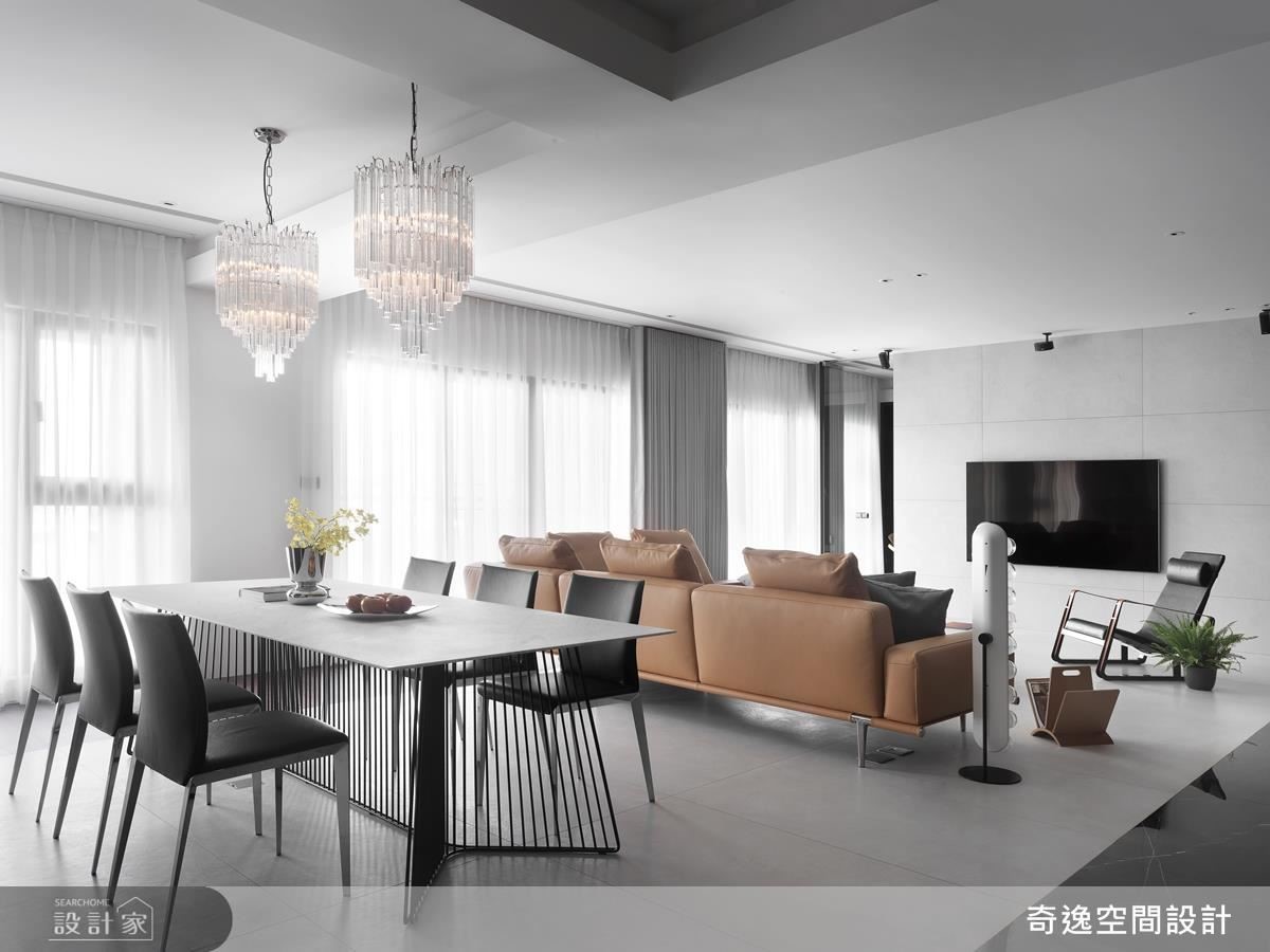 公領域選用大面落地窗，以明亮光線挹注空間舒適性。