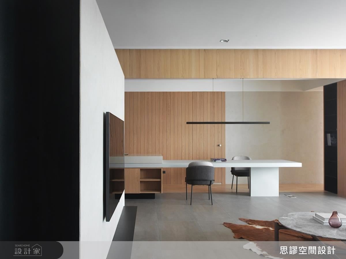餐廳區以吧檯結合餐桌設計,完備料理、用餐生活機能。更巧妙複合流理台設備,便利女主人空間使用性。 餐廳區以吧檯結合餐桌設計,完備料理、用餐生活機能。更巧妙複合流理台設備,便利女主人空間使用性。