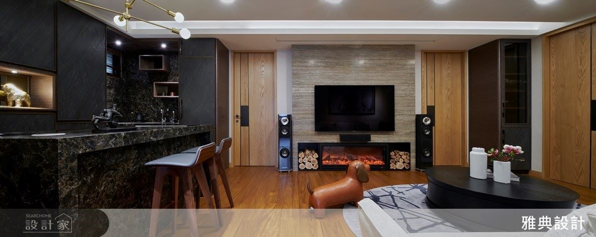 起居室選以自然材質營造年輕 Loft 風,搭配木地板為空間增添暖度。 起居室選以自然材質營造年輕 Loft 風,搭配木地板為空間增添暖度。