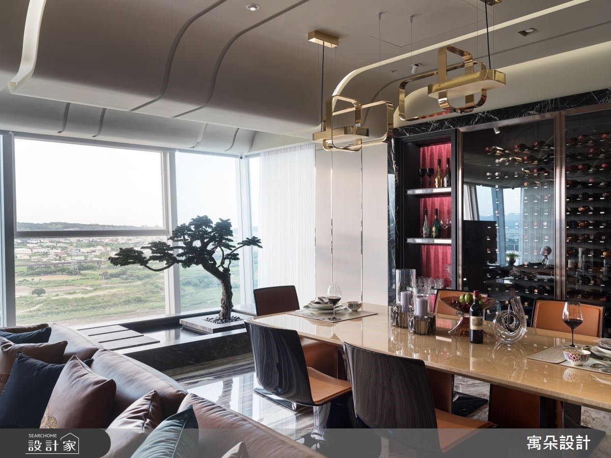 室內樹木、流水造景，增添居家自在、安定感。