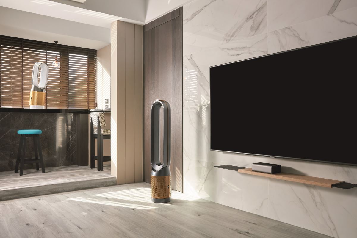 Dyson Pure Cryptomic™ 隨時偵測室內空氣品質，進行淨化與分解甲醛。