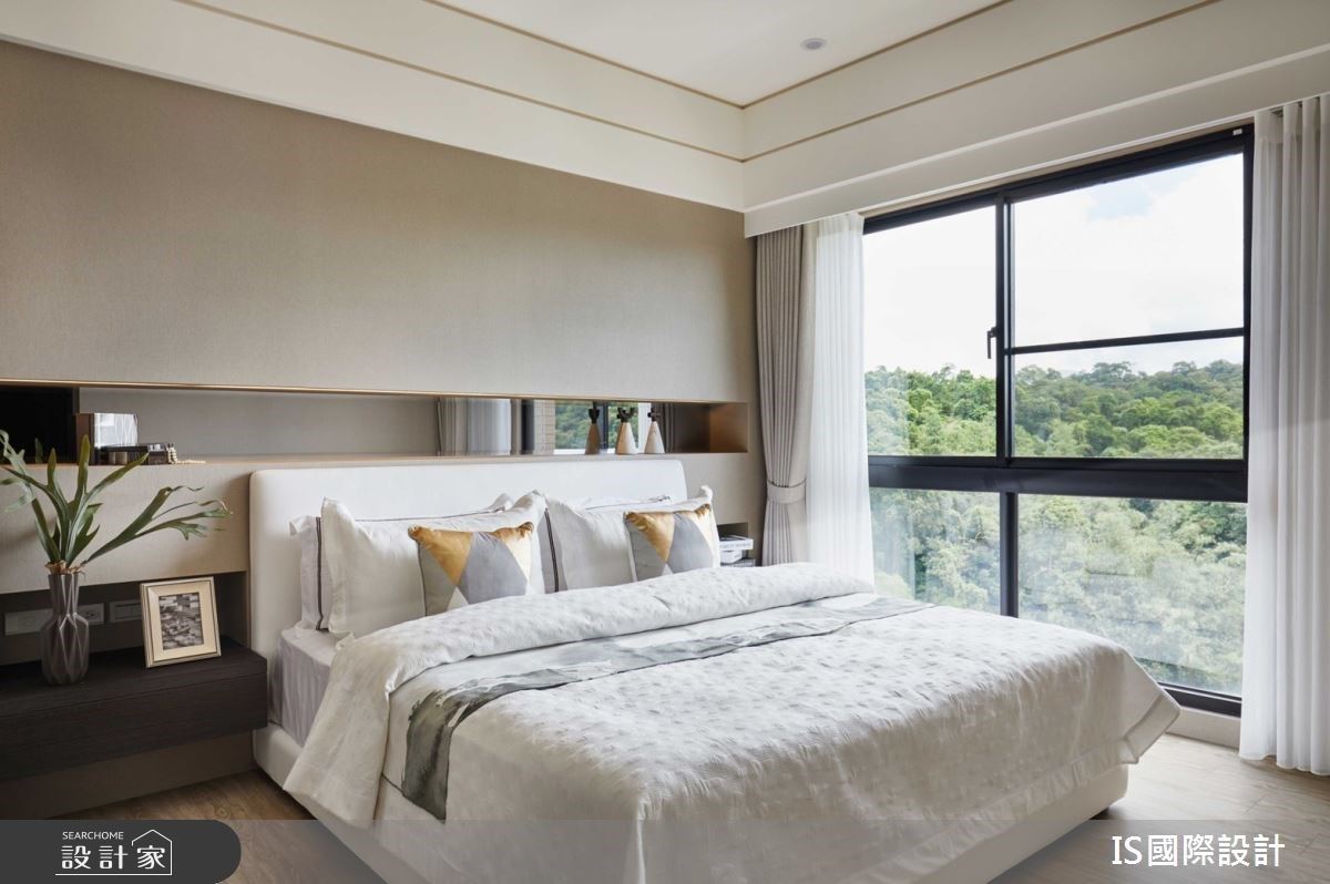 主臥套房規劃大面更衣間，更享有整面窗景，完美營造五星飯店生活饗宴。