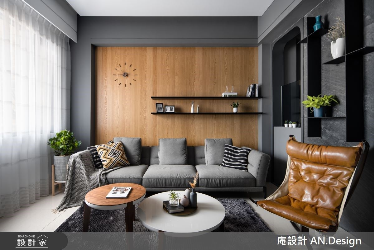 空間與空間之間顯得具有延續性，不似透天宅常見的制式區塊性，反倒充滿了單層屋的動線流暢感。