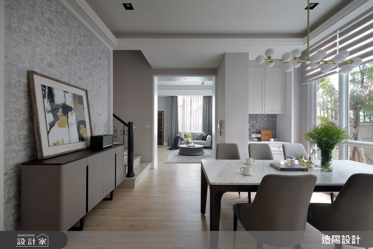 餐廳以藝術壁紙鋪陳,圍塑溫馨舒適感,同時傾注文藝氣息。 餐廳以藝術壁紙鋪陳,圍塑溫馨舒適感,同時傾注文藝氣息。