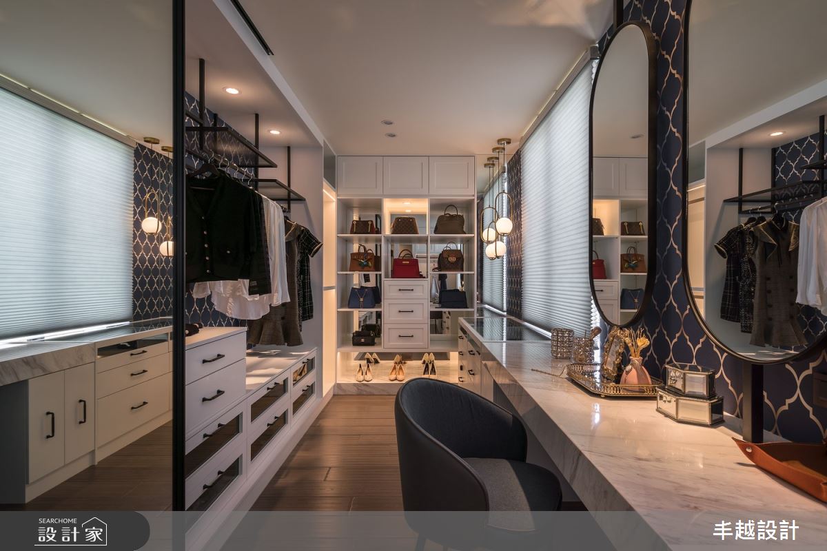 臥室為居者量身訂製，使居者感受到細膩柔緻的情感餘韻。