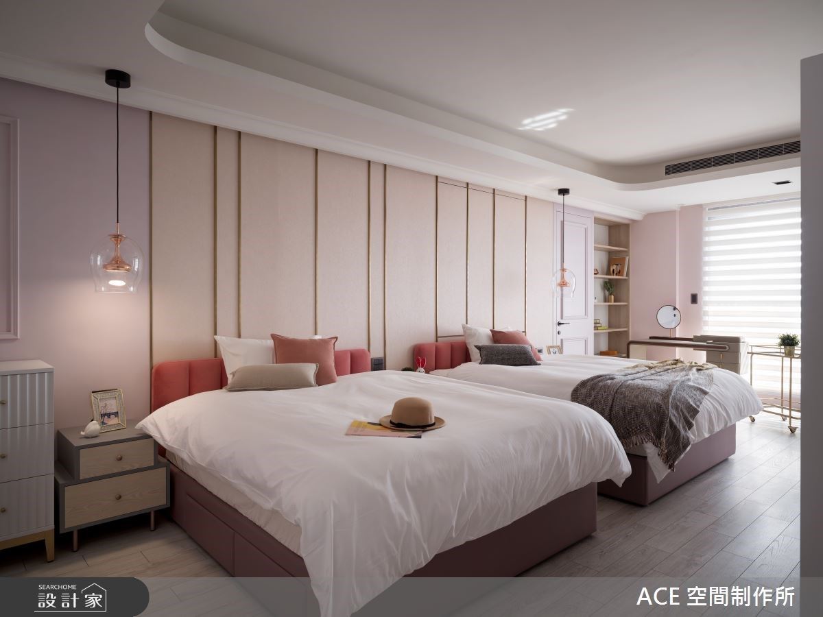 女兒房貼心規劃獨立更衣室和書桌,提升孩子們使用的便利性。 女兒房貼心規劃獨立更衣室和書桌,提升孩子們使用的便利性。