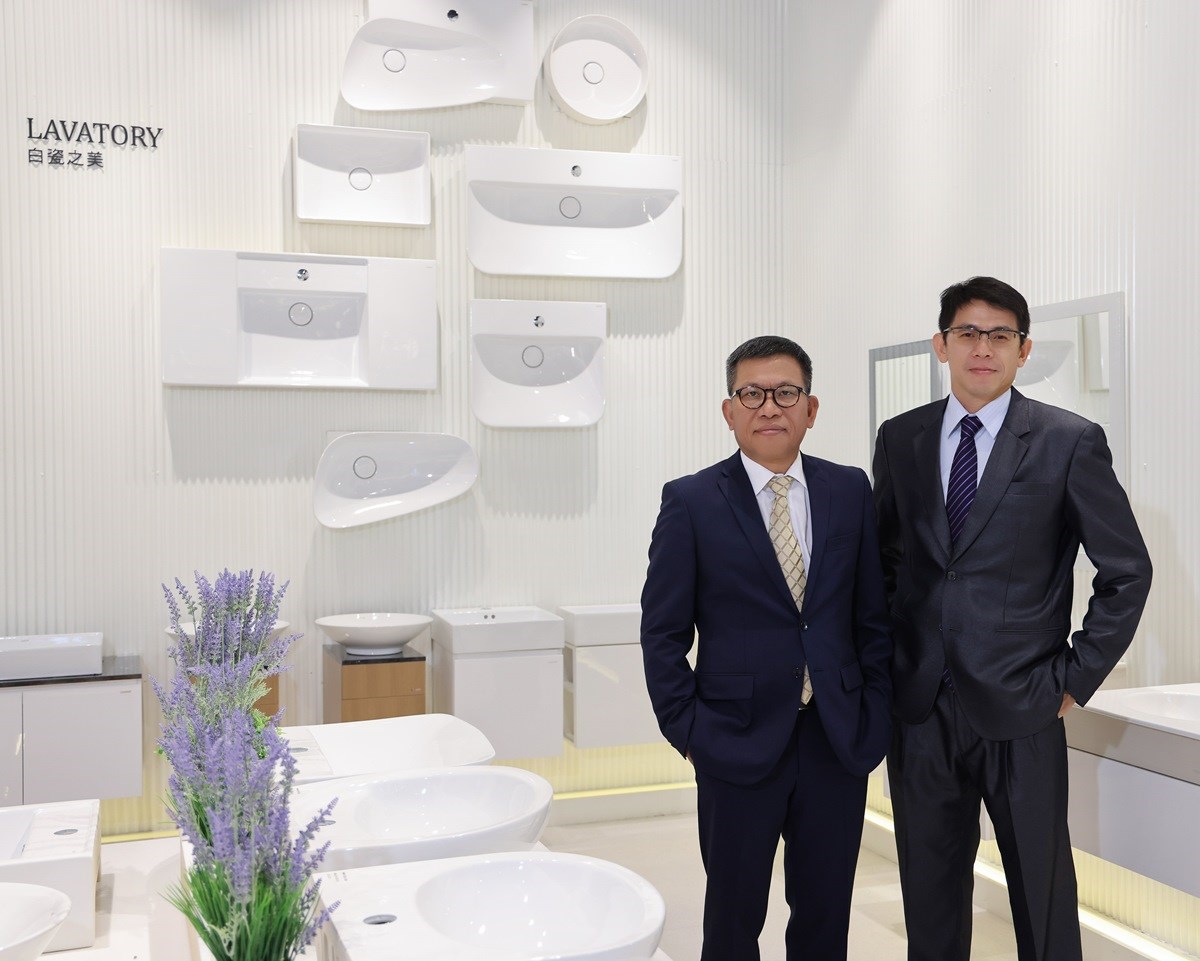 Caesar 凱撒衛浴 35 週年慶 - (左)董事長 蕭俊祥、總經理 陳威志。