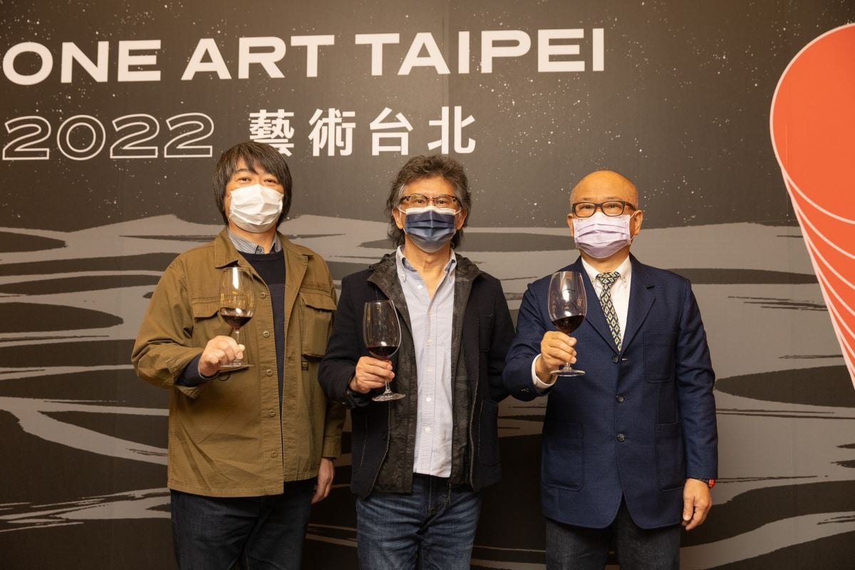 陳世彬：ONE ART Taipei 藝術台北董事 (左)、王瑞棋：ONE ART Taipei 2022 藝術台北 執行董事(中）、劉忠河：ONE ART Taipei 藝術台北董事 (右）。