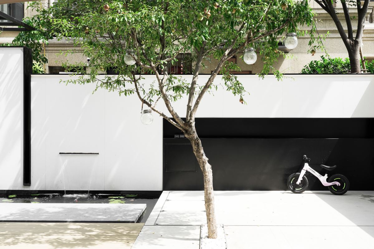 圖片提供：TINTA金邸獎2022年居住空間複層住宅類/ 金獎/温州大墨设计  / 光与影