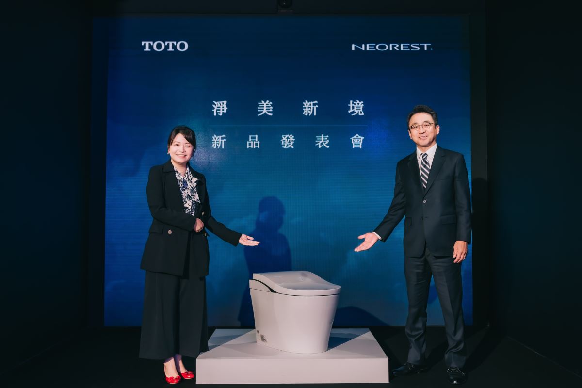 日本百年衛浴品牌 TOTO 洞悉台灣消費者的衛浴趨勢，推出一系列 NEOREST 一體形除菌全自動馬桶新品，結合頂尖機能與工藝美學，完美融合各式空間風格。