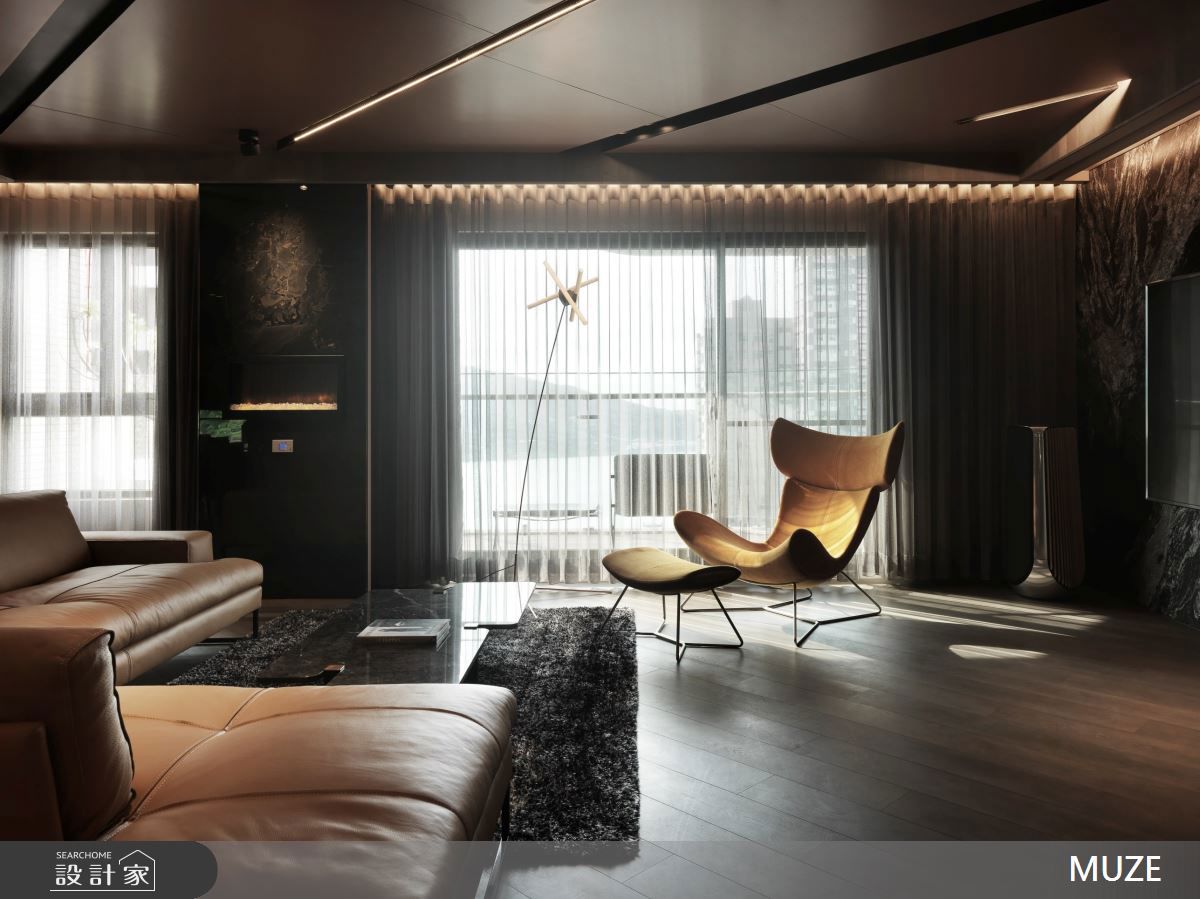 BoConcept Imola Chair提供各種底座選擇,讓乘坐者能輕鬆轉動,提升使用靈活度與互動性,特別適合放置於客廳或休憩空間