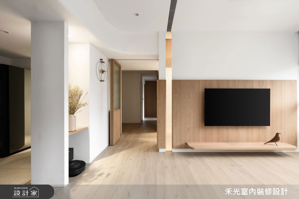 日式風格主要使用淺色或中性的木材，如檜木、杉木或橡木，木材溫潤的質感與自然紋理，為空間帶來溫暖與安定感