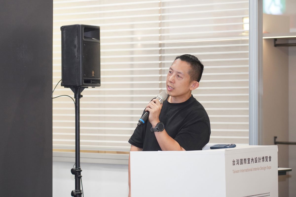 高詩杰分享小宅設計的核心思維，認為設計重點不在放入更多機能，而是協助居住者重新檢視真正需要的生活內容。