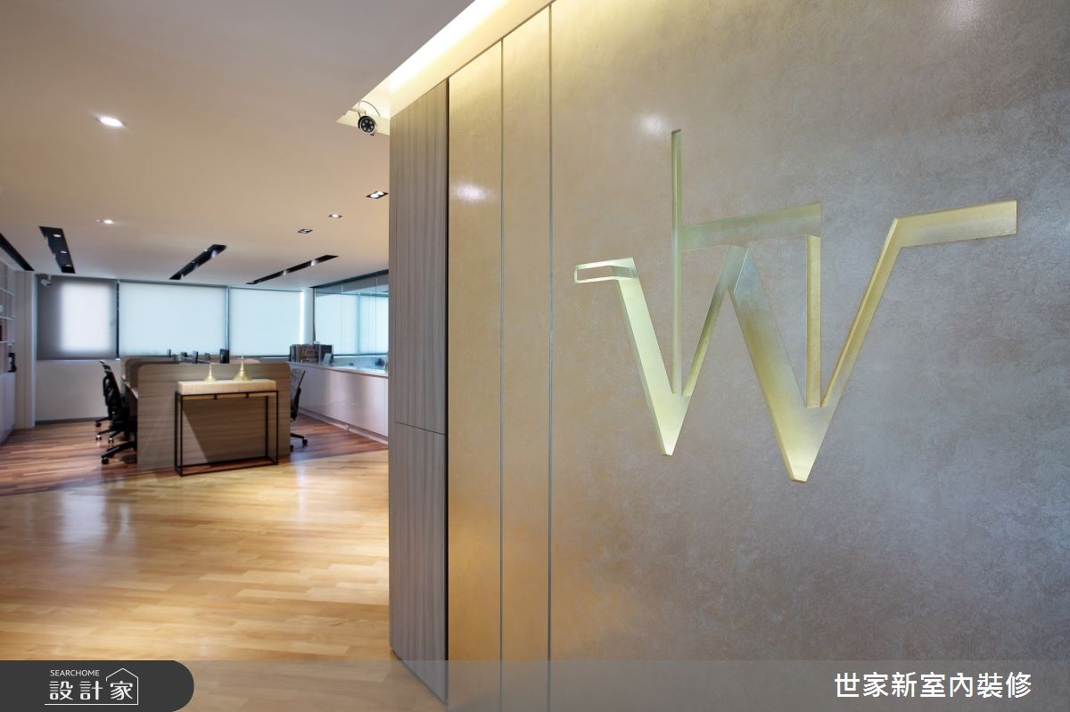 老屋擠身現代美宅，直擊31坪明亮系辦公室！