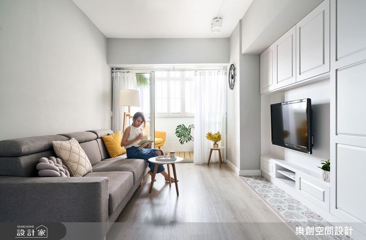 陰暗老屋大變身！超美前陽台、花磚點綴，我家就是白色北歐宅