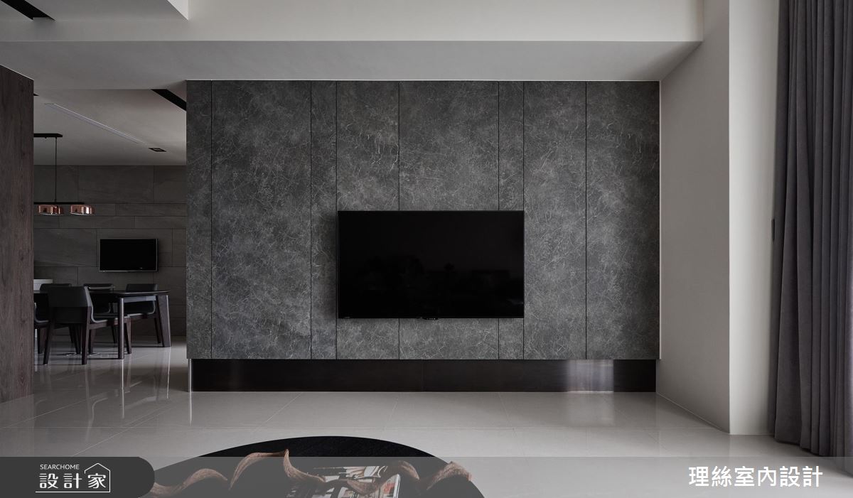 木質元素混入深色石材!低奢現代與放鬆休閒雙滿足