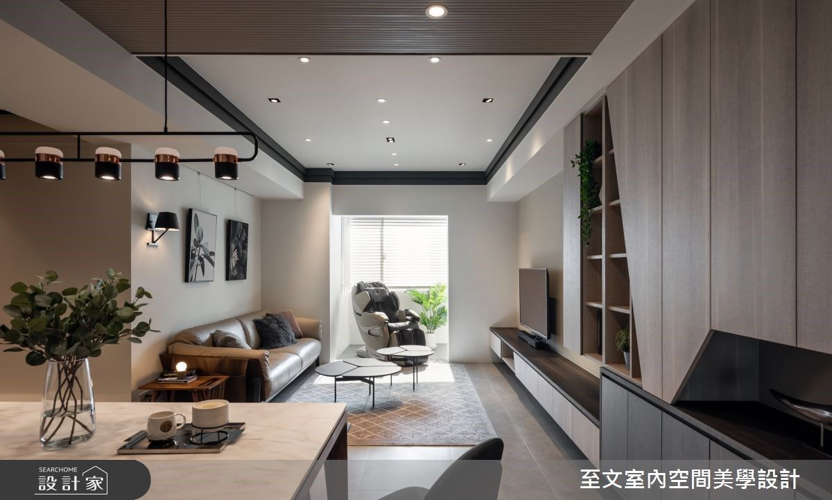 透過廚房折門望見孩子笑容！玻璃磚堆砌現代風親子宅的自然美